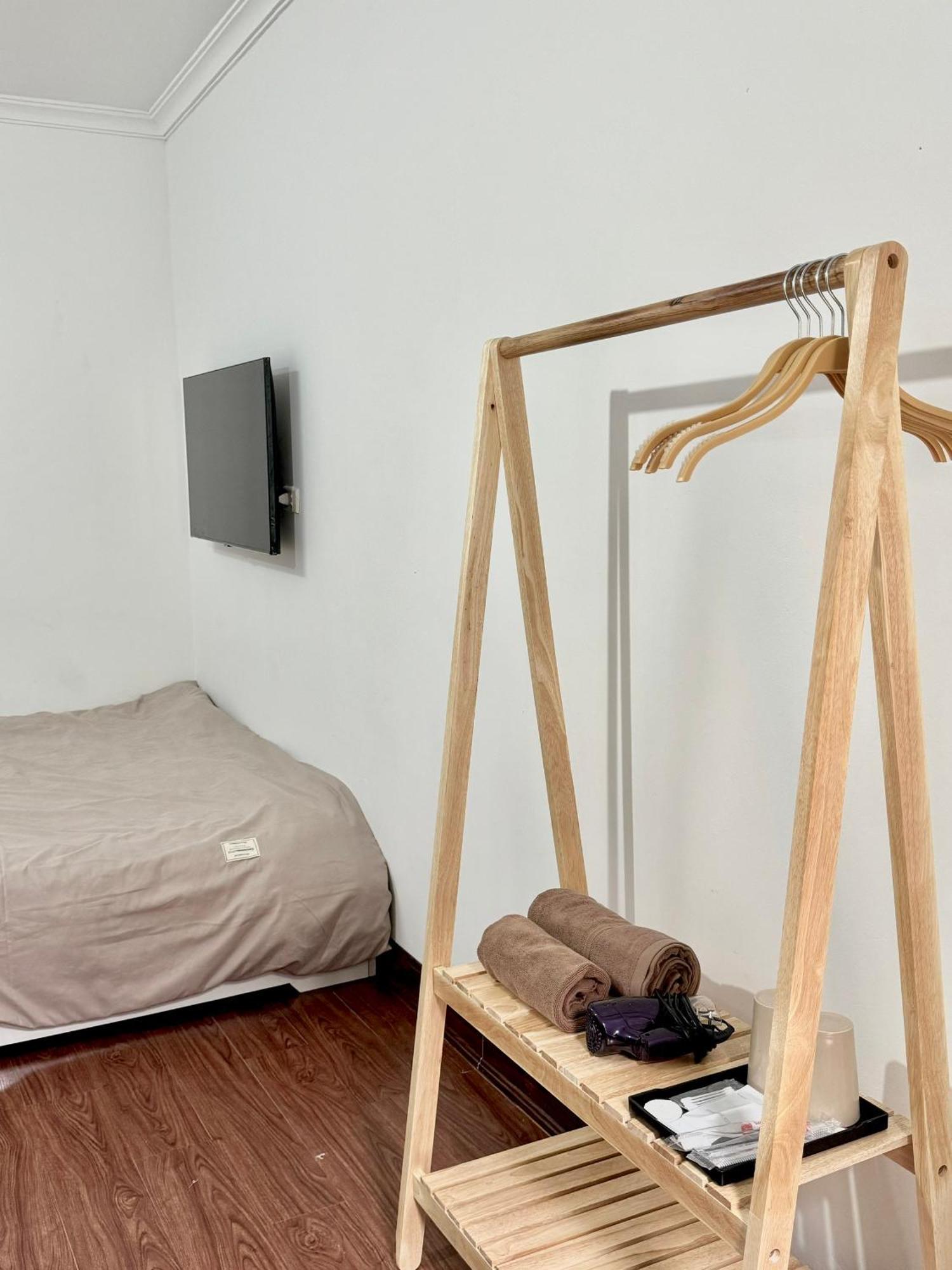 Bom House - Zxz Apartment Ханой Екстериор снимка